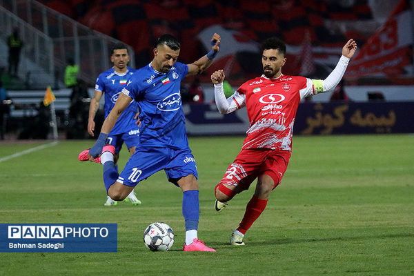 اراک میزبان جنگ سرخ و آبی شد/ انتصاب رئیس هیات مدیره باشگاه پرسپولیس‌