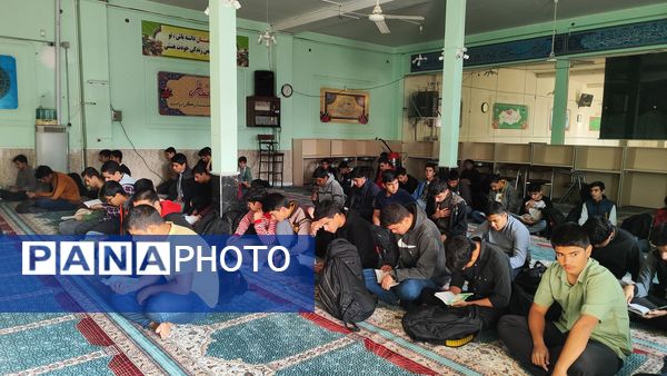 زیارت عاشورا در دبیرستان شاهد ابوذر غفاری 