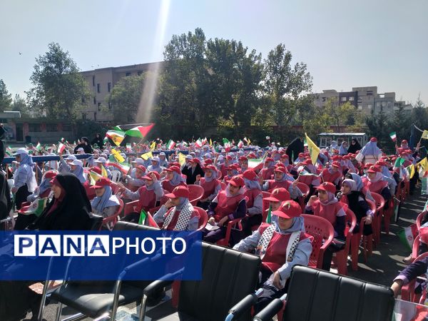 نواختن زنگ مقاومت و ایثار و اجرای پویش تکثیر سنوار در دبستان دخترانه شاهد تجلی منطقه 4 