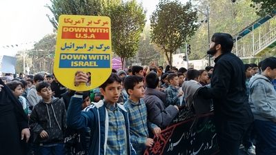 حضور مردم در صحنه با اتحاد و همبستگی همراه بود