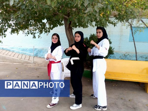 المپیاد‌ ورزشی درون مدرسه ای در دبیرستان فاطمیه