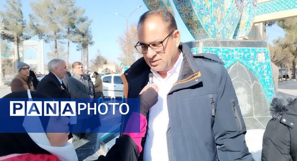 آغاز مراسم دهه فجر با شعار  «حضور تا ظهور» در گلزار شهدای سبزوار