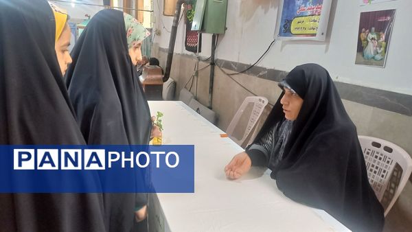 برگزاری «میز خدمت ویژه بانوان» به مناسبت میلاد حضرت فاطمه زهرا (س) در فیروزان