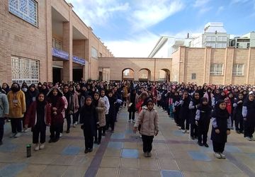 مراسم روز بصیرت در دبستان سردار سلیمانی بیرجند برگزار شد