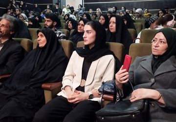 بانوی کاراته‌کای هرسینی با مدال کشوری افتخار آفرید