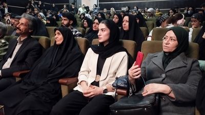 بانوی کاراته‌کای هرسینی با مدال کشوری افتخار آفرید