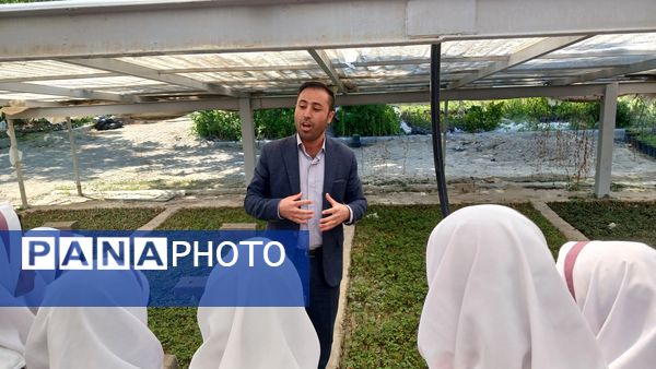 بازدید دانش‌آموزان مدرسه ایران از فضای سبز شهرداری ملارد به مناسبت روز زمین پاک