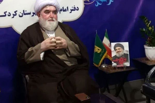 نماز جمعه محور وحدت و مطالبه‌گری مردمی است