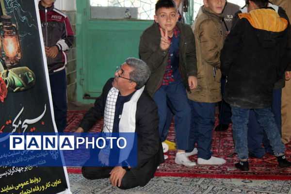 جلوه‌هایی از حلقه‌های صالحین نوجوانان بسیجی در شهر جعفریه