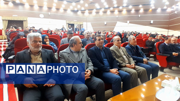 آیین تجلیل از پژوهشگران برگزیده کشوری و استانی اداره آموزش‌وپرورش استان اصفهان