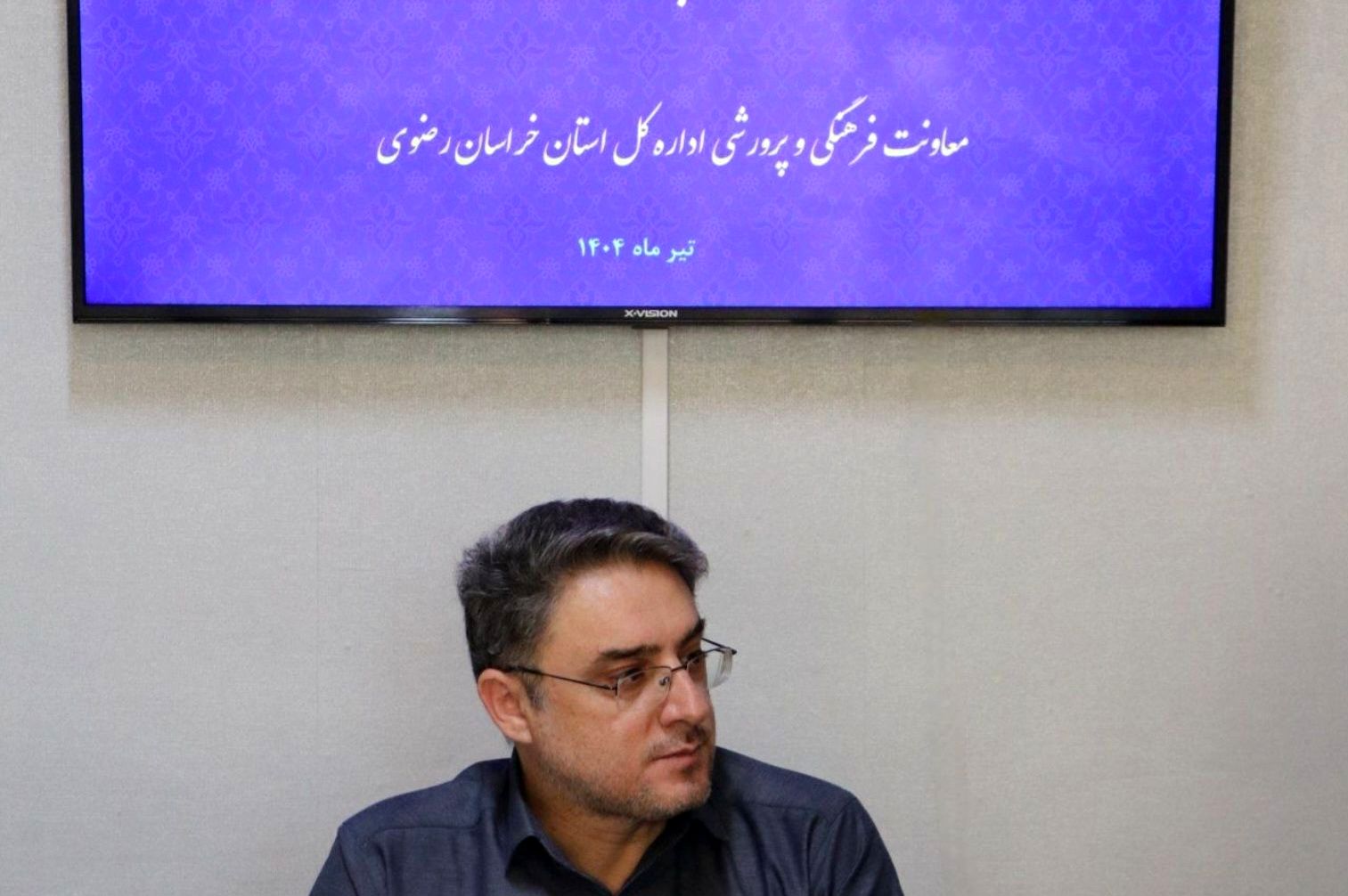 فرآیند تربیت، تعطیل‌بردار نیست