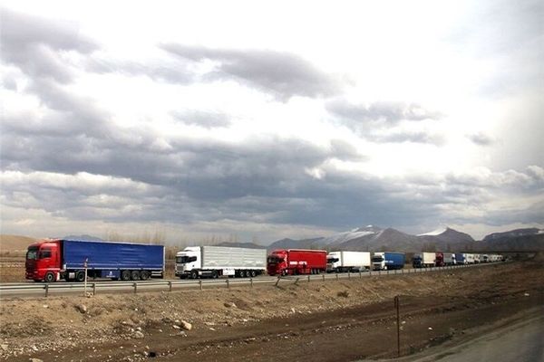 ترانزیت بیش از ۵ میلیون تُن کالا در شبکه راه‌های کشور