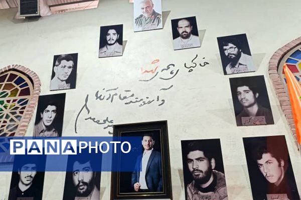 ورود دانش‌ آموزان دختر ناحیه دو شهرری به مراسم معنوی اعتکاف 