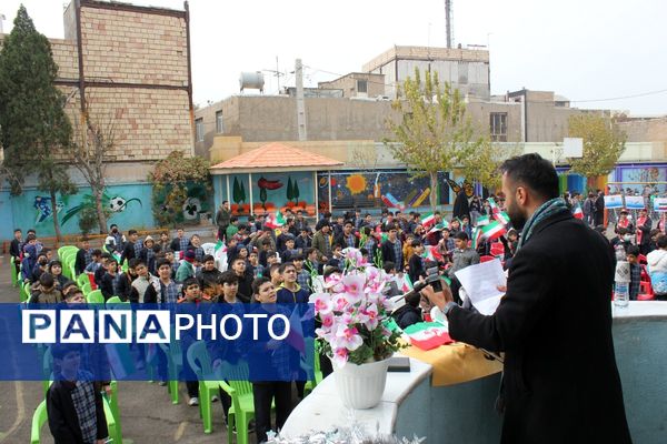  افتتاح جشنواره «امید فردا» در مدرسه شاهد ده دی ورامین