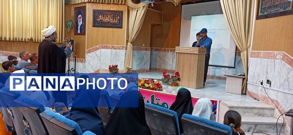 آیین تجلیل از برگزیدگان مسابقات قرآن عترت نماز در شیروان