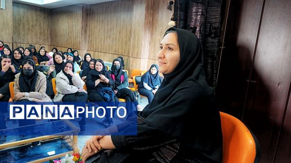 برگزاری «یکشنبه‌های مهارتی» طرح نماد در دبیرستان آرمیتا مصلی‌نژاد یاسوج