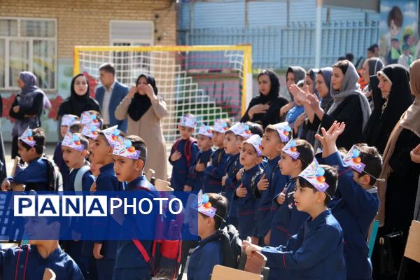 آغاز سال تحصیلی با «جشن شکوفه‌ها» در سامان