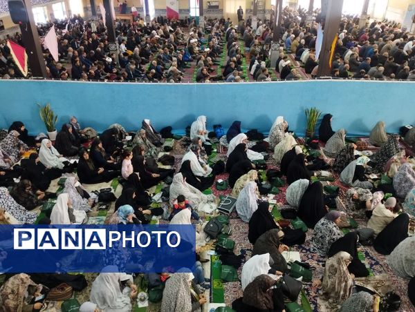 نماز جمعه تویسرکان؛ تجلی خدمت و مهر مادری در کنار نهادهای مردمی