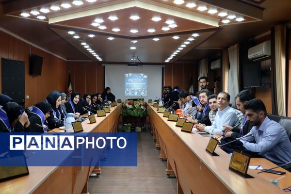 نشست شورای برنامهریزی و هماندیشی سازمان دانشآموزی استان لرستان