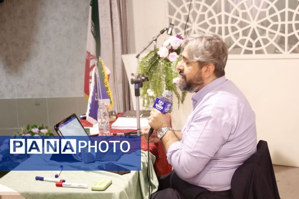 کارگاه خبرنویسی با مدیرعامل خبرگزاری پانا در مشهد