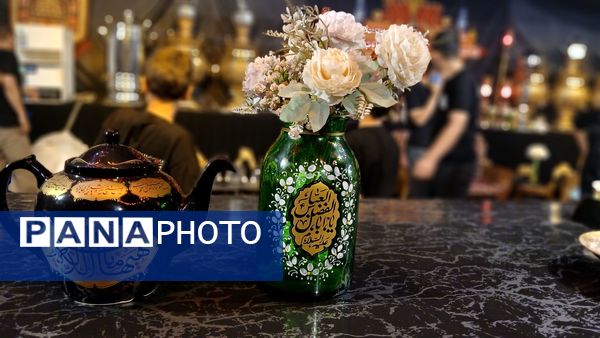 شکوه سوگ در میدان آزادی
