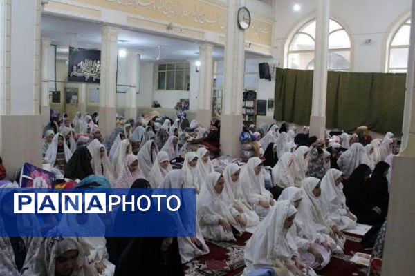 جلوه‌های معنویت و ایثار در اعتکاف مسجد الزهرا(س) قیامدشت