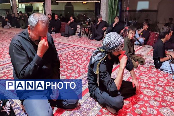 هیئت  زنجیر زنی و عزاداری اباعبدالله الحسین علیه السلام  بار درشب هفتم محرم  