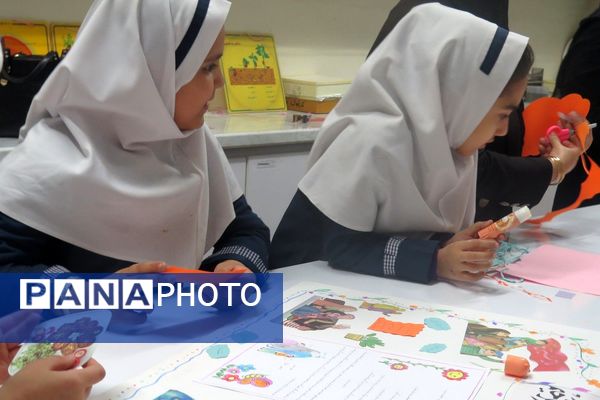 طنین هفته کتاب در دبستان وحیدکیهانی