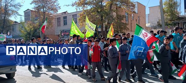 صدای وحدت دانش‌آموزان فارسان در روز ۱۳ آبان 