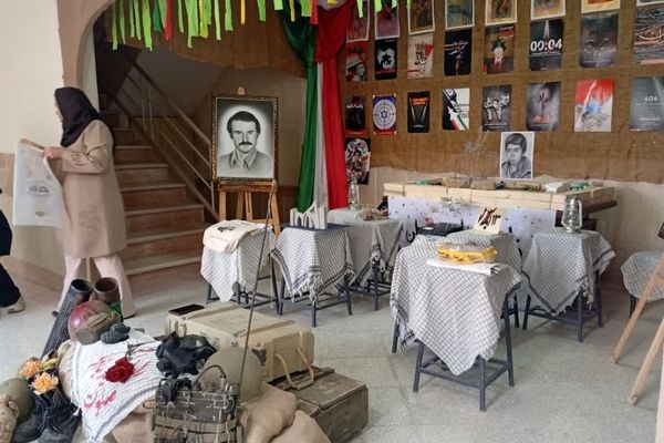 نواختن زنگ پدافند غیرعامل در هنرستان کوثر و حضرت زینب شهرستان زارچ