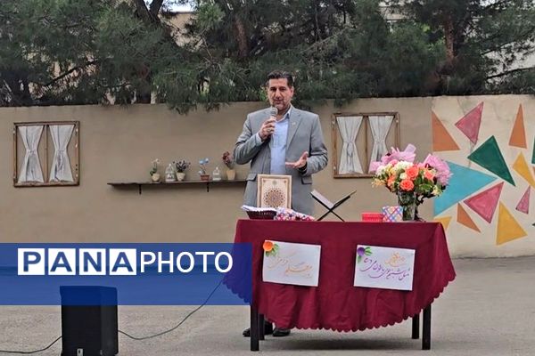 گرامیداشت هفته معلم در مدارس پیشوا