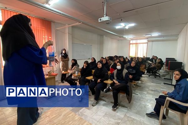  اردوی علمی در پژوهش سرای دانش آموزی بصیرت