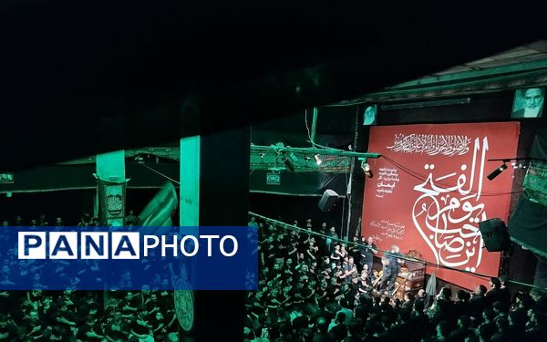 برگزاری مراسم شب سوم محرم به‌صورت باشکوه در مجمع انصارالحسین