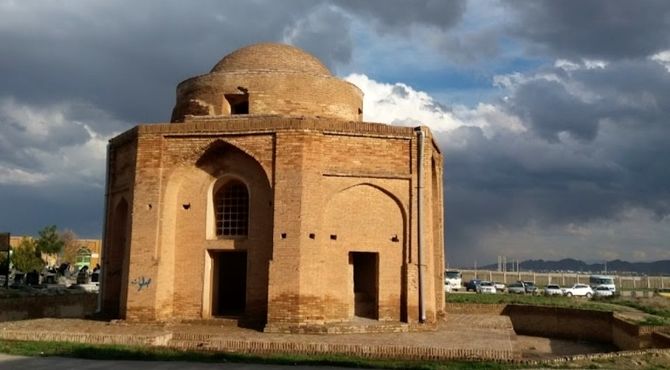 چهار طاقی تیموری، بنایی تاریخی در دل شیروان