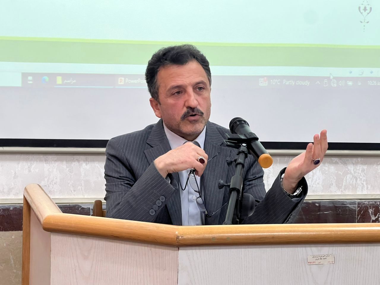 سرمایه‌گذاری در پژوهش و فناوری، مسیر تحقق عدالت و کیفیت آموزشی است