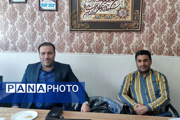 دیدار و تکریم مسئولین شهری با فرهنگیان دبستان ستایش و صابران یک به مناسبت هفته معلم