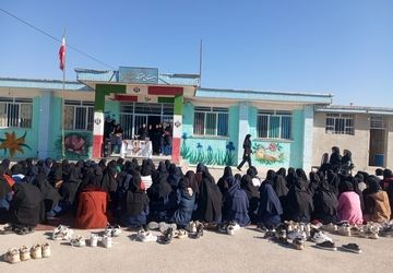 ۱۳ آبان روز مقاومت و ایستادگی 