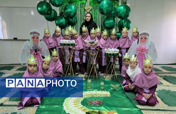 جشن قرآن پایه اول در دبستان دخترانه امام هادی (ع)