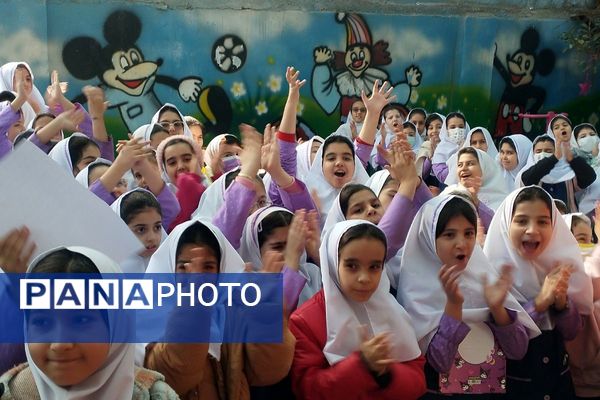 جشن میلاد بانوی نور در دبستان سرای دانش شهر قدس