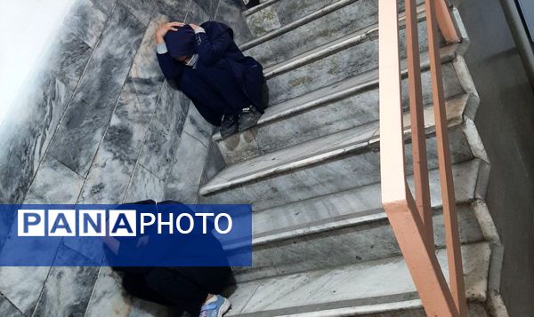 مانور زلزله در مدرسه مهندس رحمانی فرد مشهد