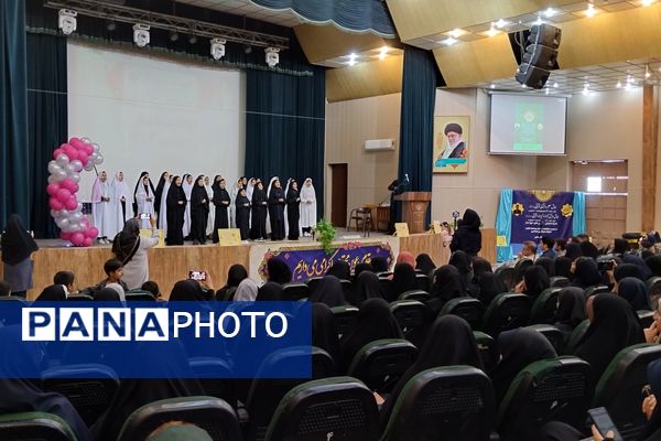 همایش دانش‌آموزی تربیت دینی و قرآنی در شیراز 