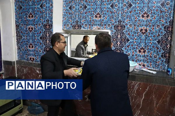 ارادتمندان اهل‌بیت در شب چهارم فاطمیه گرد هم آمدند