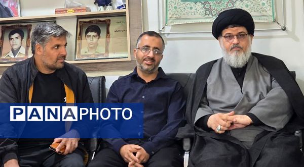 بازدید امام جمعه و مدیر آموزش‌ و پرورش بافق از دبستان هفتم تیر