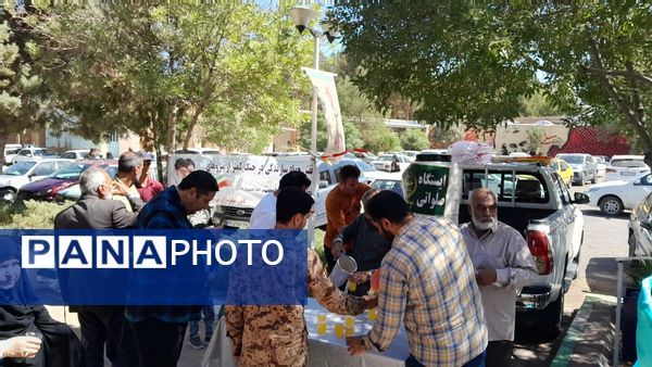 بازارچه مقاومتی در گلزار بهشت فضل نیشابور 