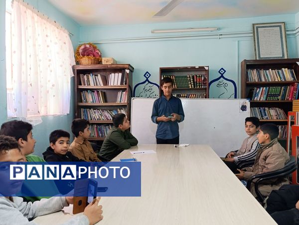 کارگاه خبرنگاری و انتخاب سر دبیر خبرنگاران پسر در شهرستان خلیل‌آباد 