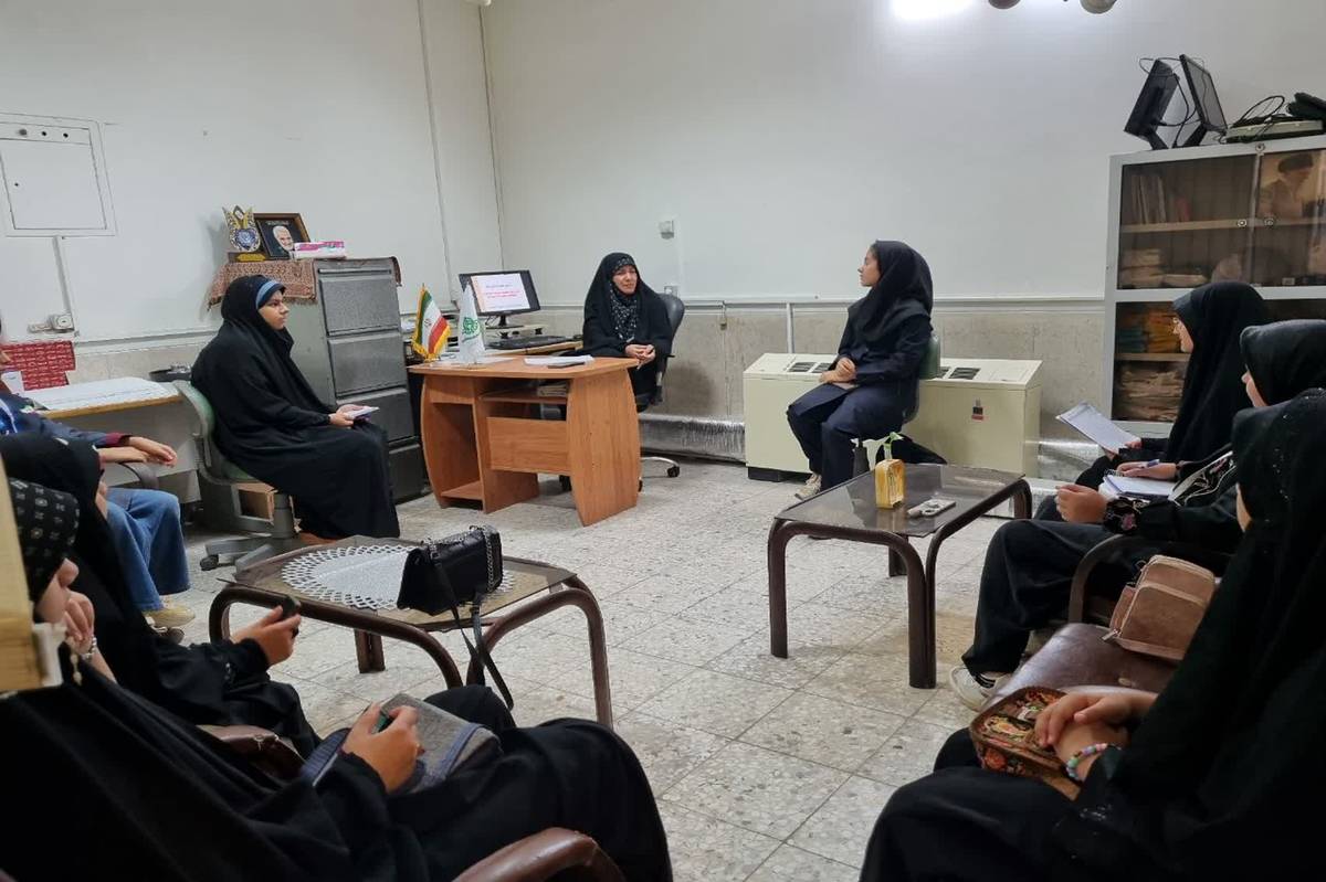 دانشآموزخبرنگاران ناحیه ۴ اصفهان، سفیران خیر در مدارس مناطق محروم