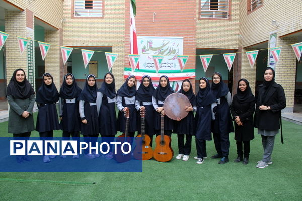 جشن دانش‌آموزان مدارس استثنایی شهرستان بوشهر به‌مناسبت میلاد حضرت زهرا (س) و روز مادر