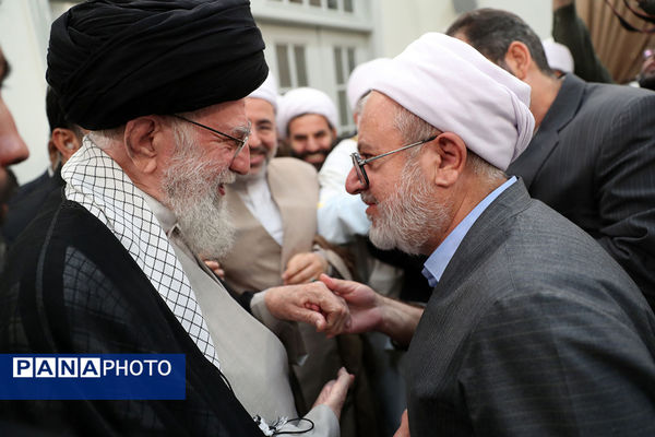 دیدار جمعی از علما و بزرگان اهل سنت کشور با رهبر انقلاب