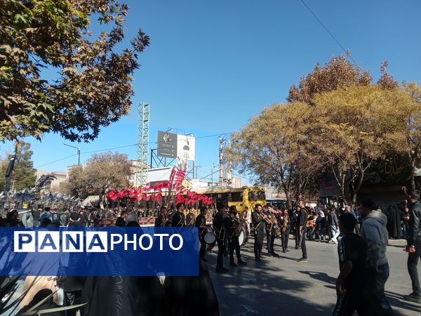 مراسم عزاداری شهادت حضرت فاطمه زهرا (س) در خیابان های نیشابور