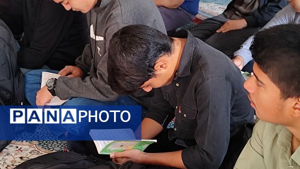 زیارت عاشورا در دبیرستان شاهد ابوذر غفاری 